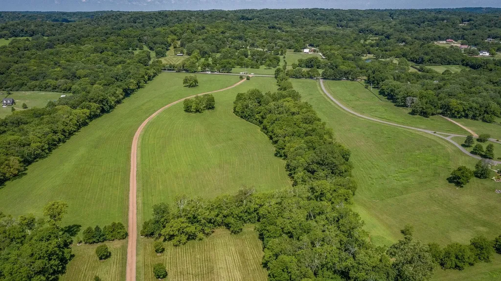 1711 Old Hillsboro Road Franklin TN 37069