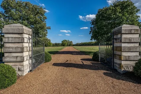 1711 Old Hillsboro Road Franklin TN 37069