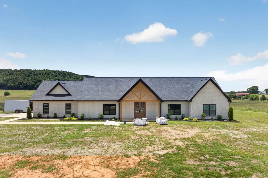 4169 Gum Springs Mountain Road Sparta TN 38583