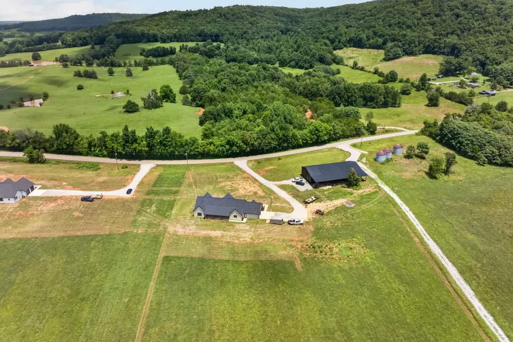 4169 Gum Springs Mountain Road Sparta TN 38583
