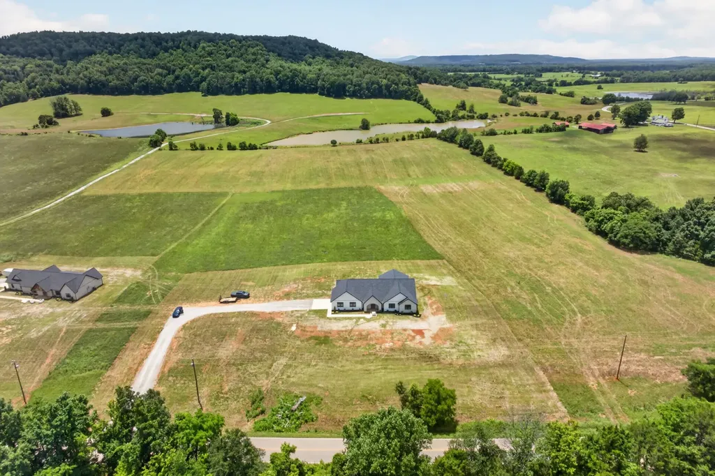 4221 Gum Springs Mountain Road Sparta TN 38583