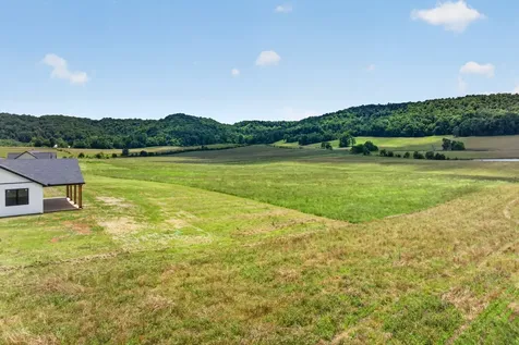 4221 Gum Springs Mountain Road Sparta TN 38583