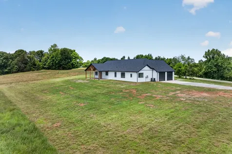 4221 Gum Springs Mountain Road Sparta TN 38583