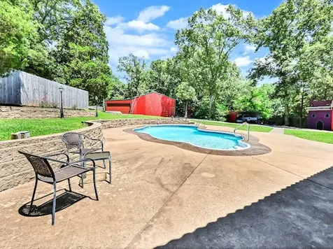 4537 Louise Creek Road Cunningham TN 37052