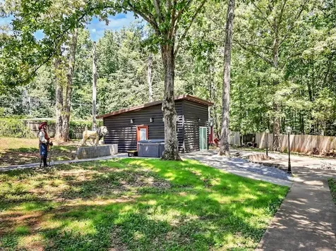 4537 Louise Creek Road Cunningham TN 37052
