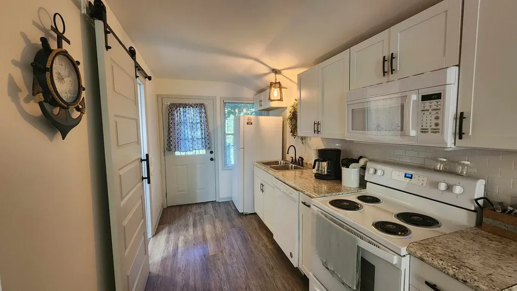 450 Cedar Hill Road Celina TN 38551
