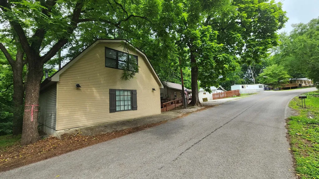 450 Cedar Hill Road Celina TN 38551
