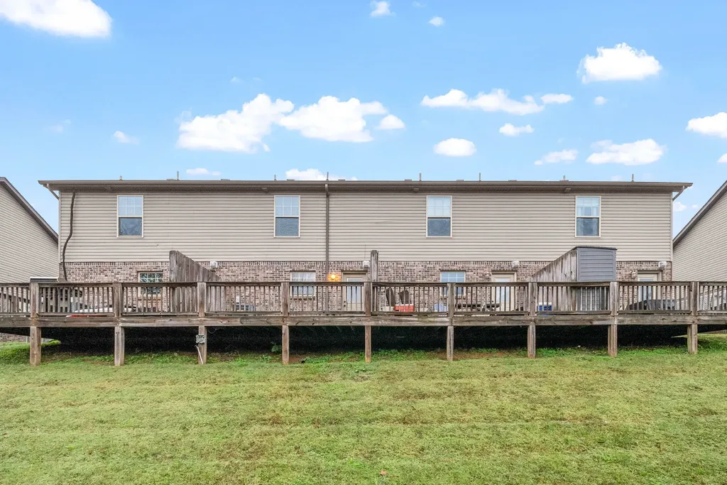 1770 Spring Water Drive Clarksville TN 37040