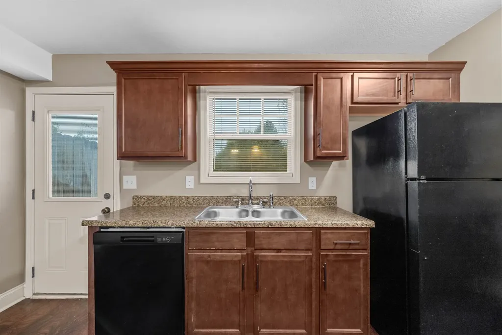1770 Spring Water Drive Clarksville TN 37040