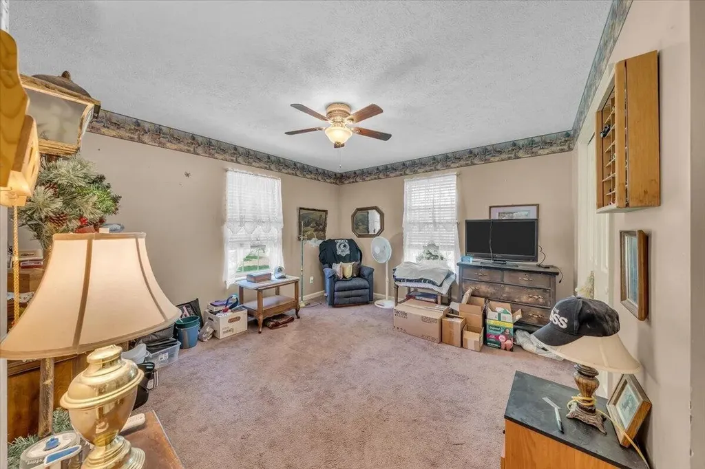 2774 Shelbyville Road Mcminnville TN 37110