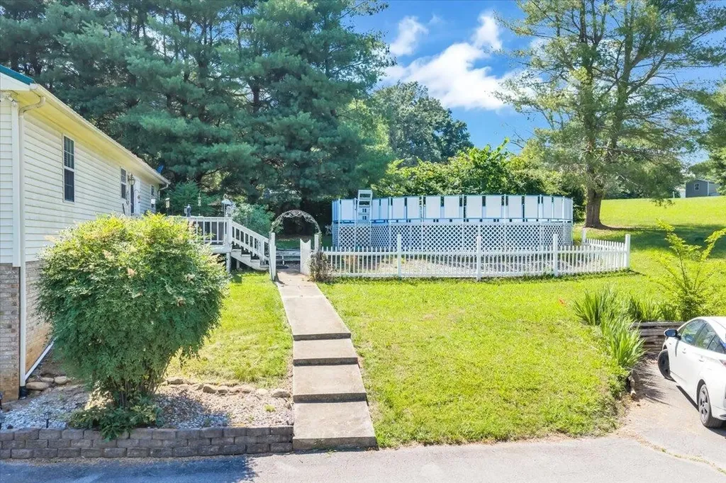 2774 Shelbyville Road Mcminnville TN 37110
