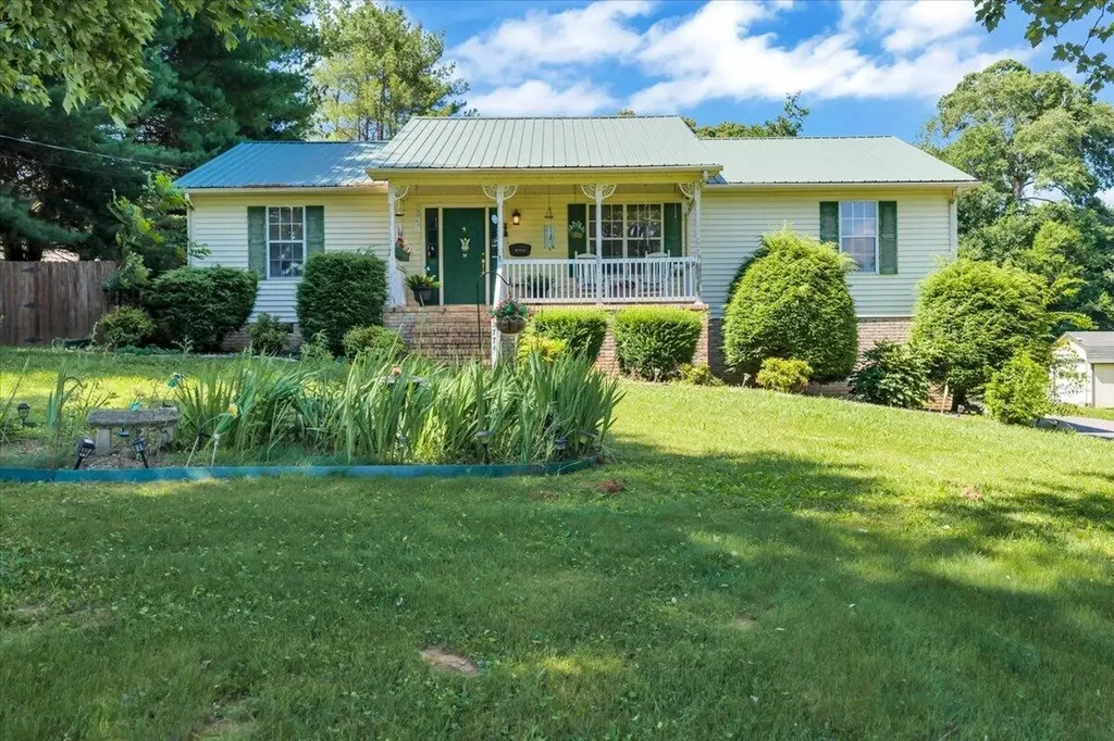 2774 Shelbyville Road Mcminnville TN 37110