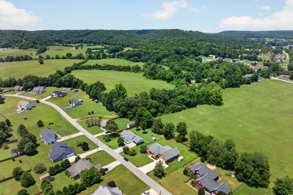 198 Imperial Drive Sparta TN 38583