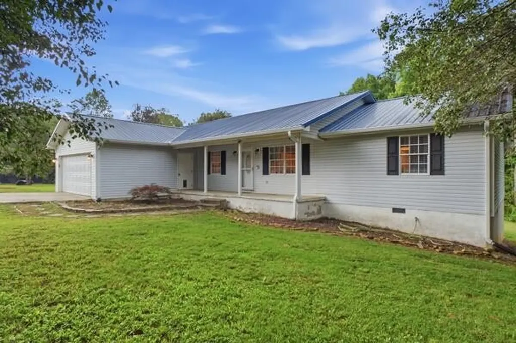 145 County Road 208 Athens TN 37303
