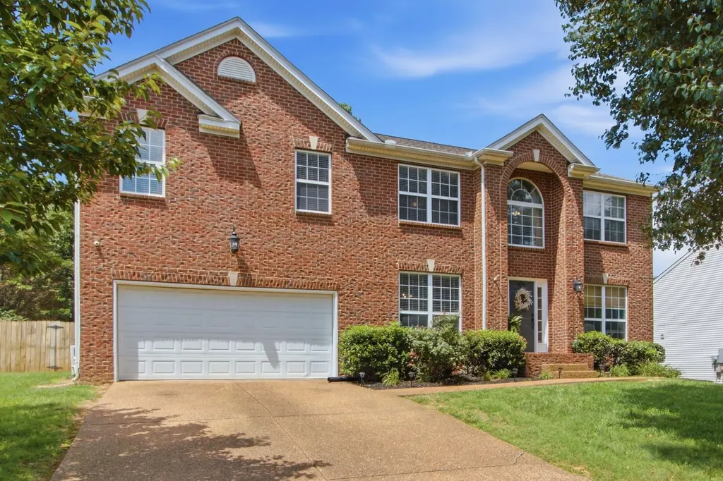 2923 Burtonwood Drive Spring Hill TN 37174