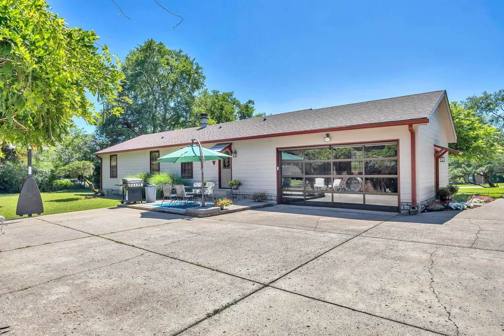 325 Dawn Drive Gallatin TN 37066