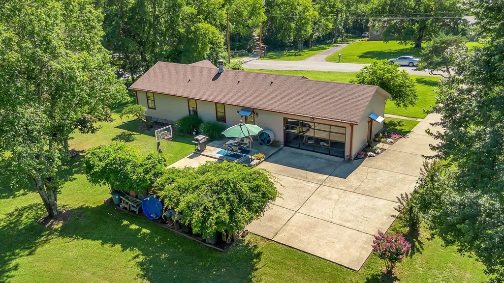 325 Dawn Drive Gallatin TN 37066