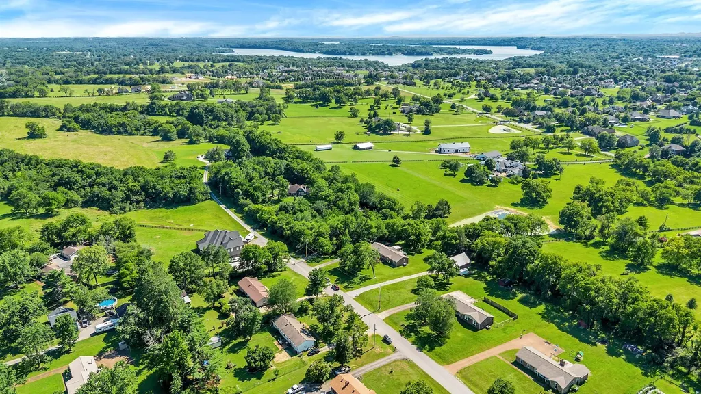 325 Dawn Drive Gallatin TN 37066