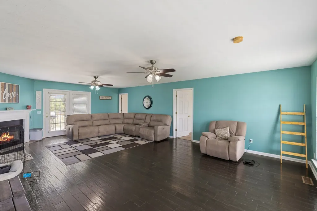 1358 Jason Circle Ashland City TN 37015
