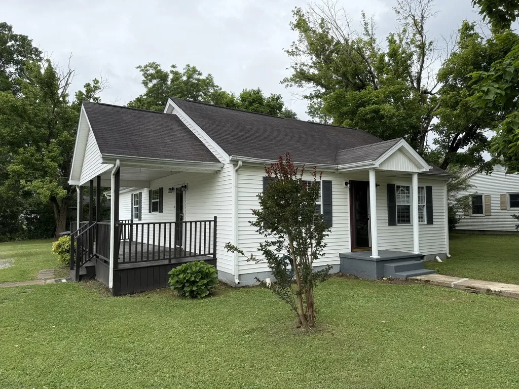 514 E Hogan Street Tullahoma TN 37388