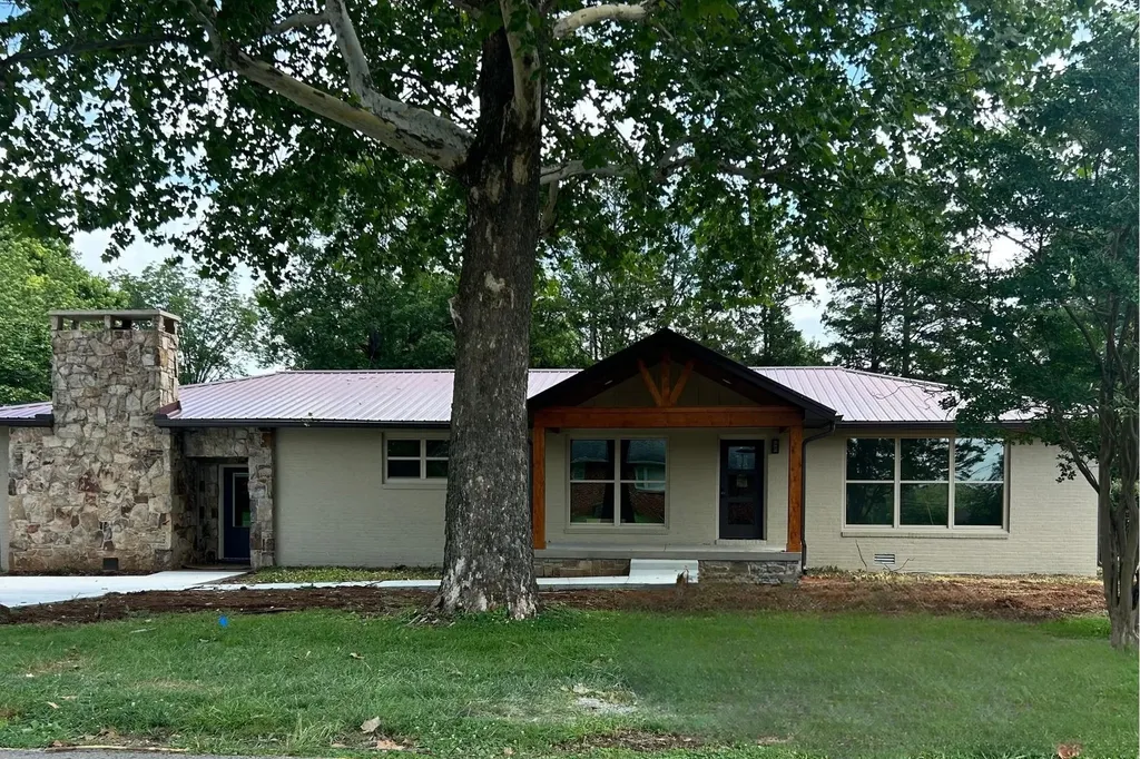 109 Oak Park Winchester TN 37398