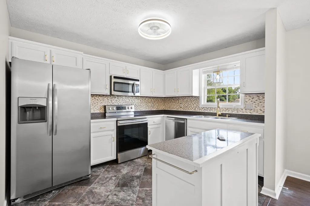574 Oakmont Drive Clarksville TN 37042