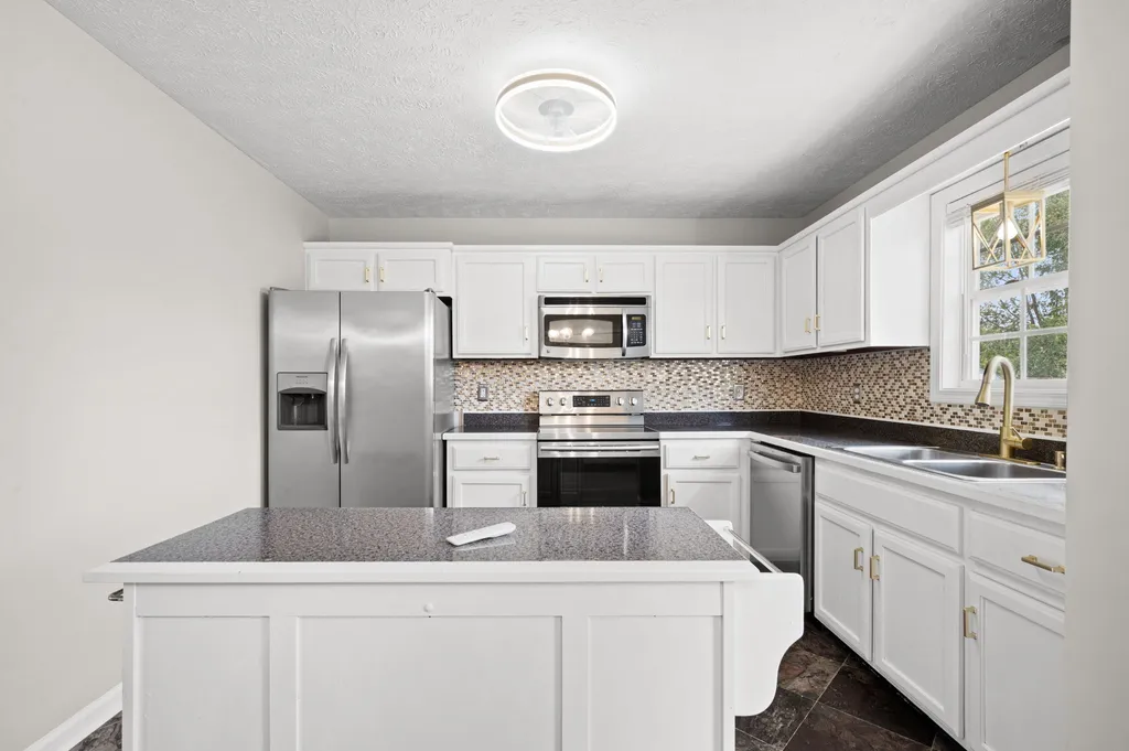 574 Oakmont Drive Clarksville TN 37042