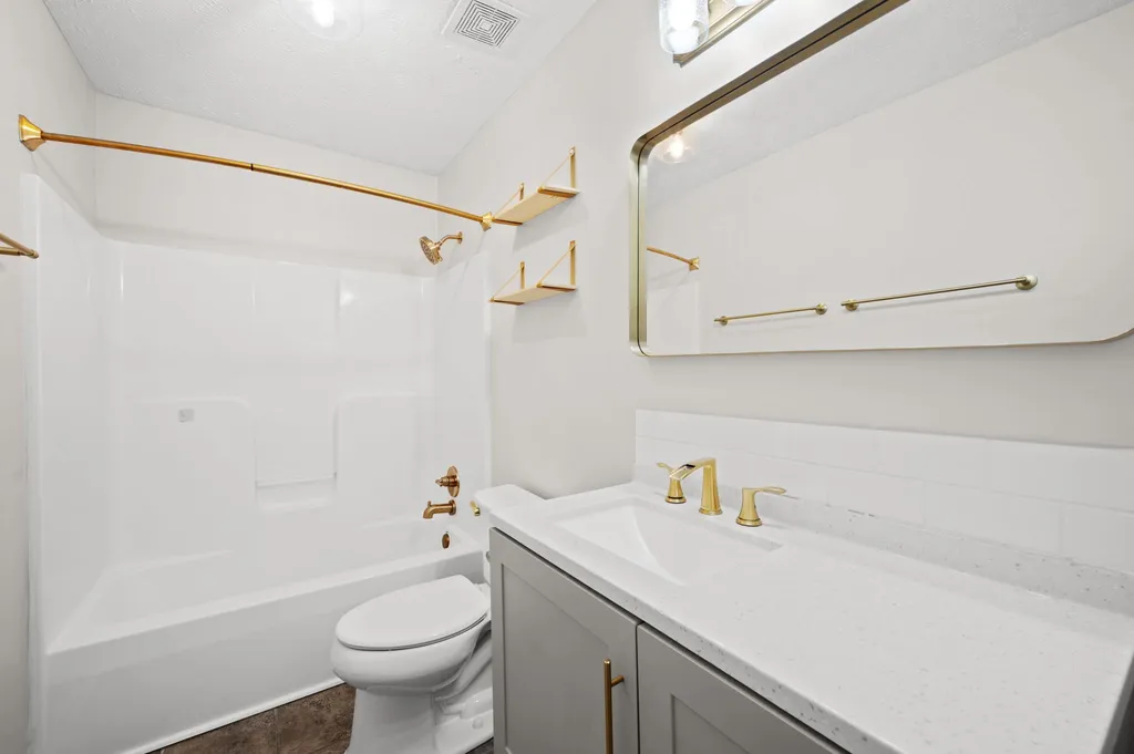 574 Oakmont Drive Clarksville TN 37042