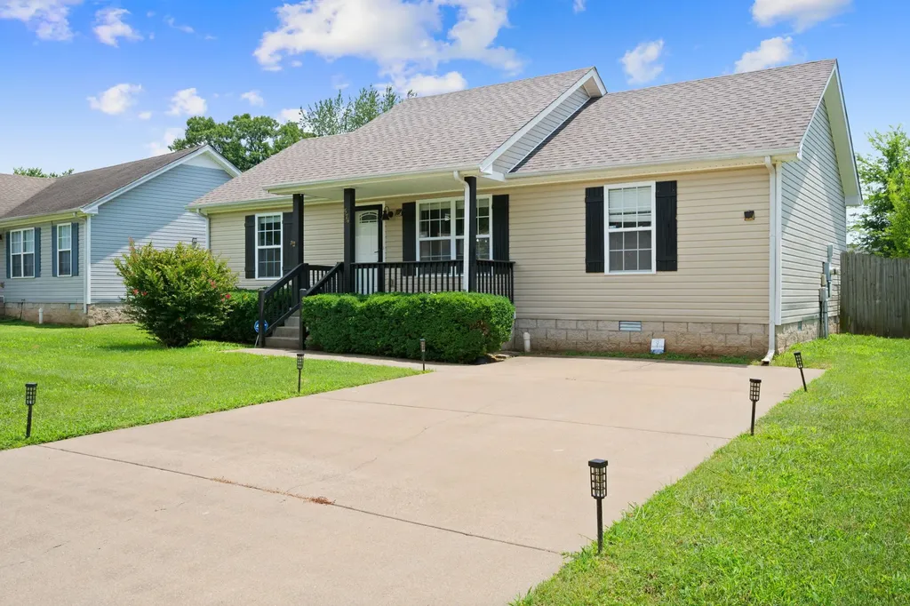 574 Oakmont Drive Clarksville TN 37042