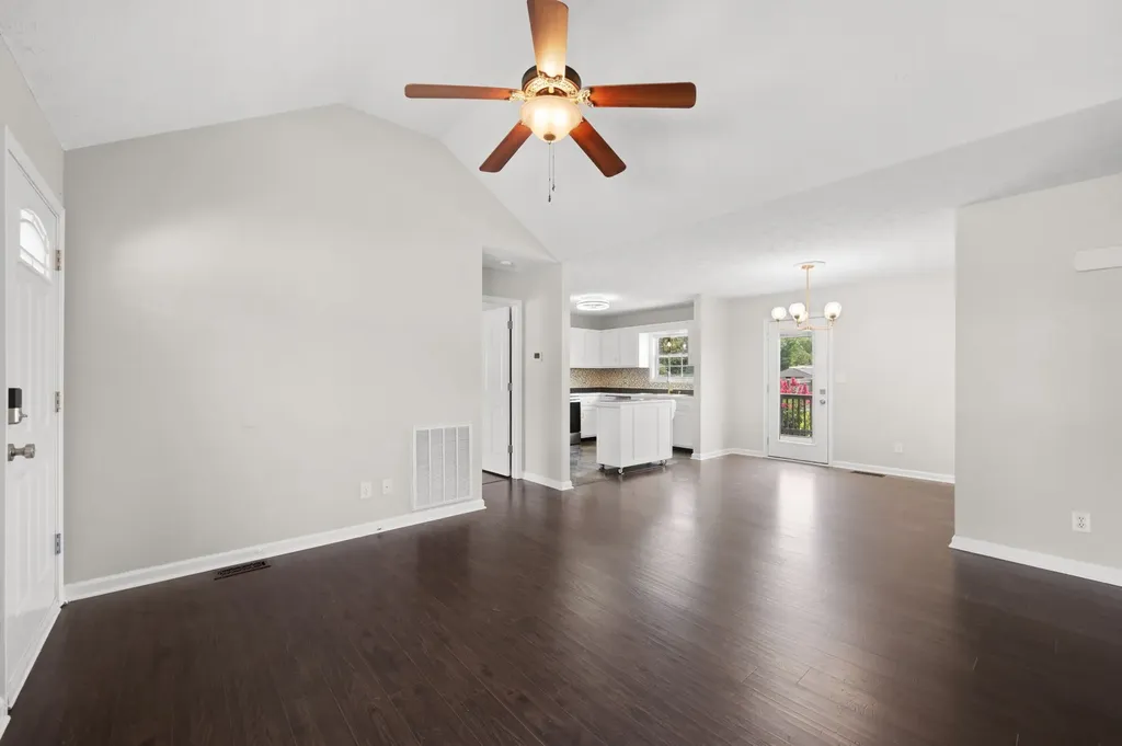 574 Oakmont Drive Clarksville TN 37042