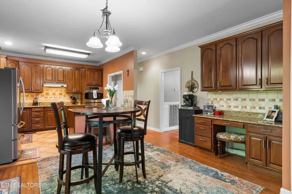 7819 La Barrington Boulevard Powell TN 37849