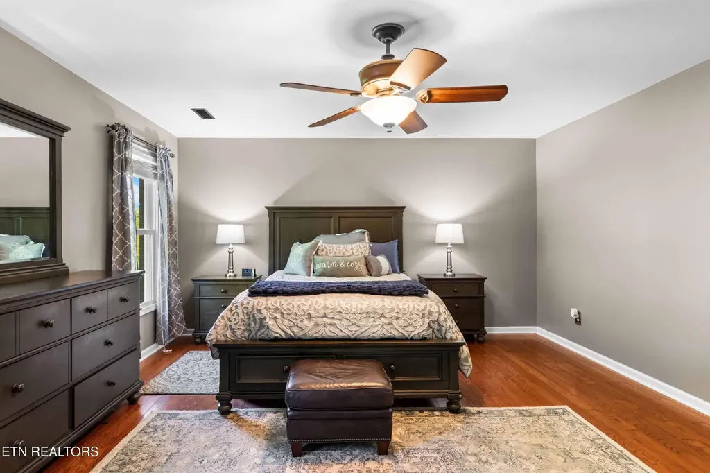7819 La Barrington Boulevard Powell TN 37849