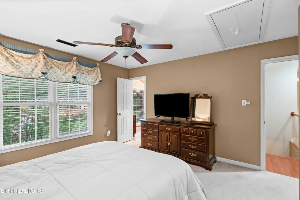 7819 La Barrington Boulevard Powell TN 37849