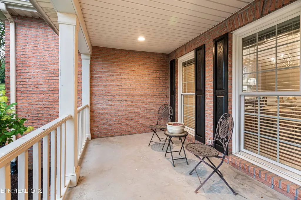 7819 La Barrington Boulevard Powell TN 37849
