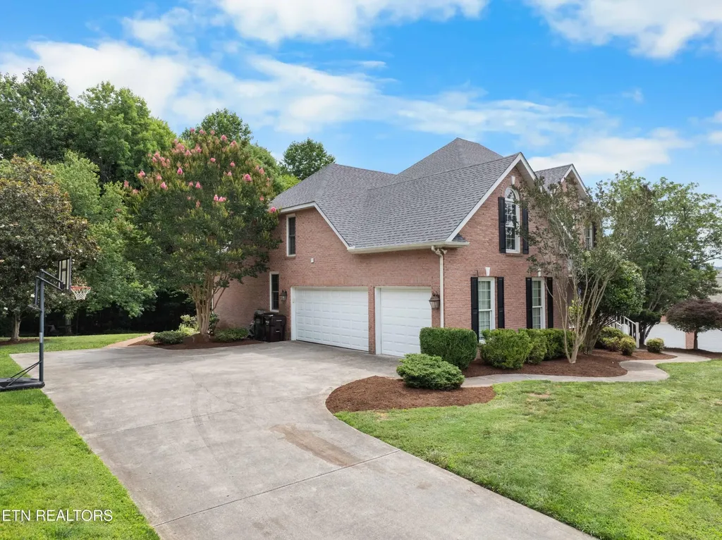 7819 La Barrington Boulevard Powell TN 37849