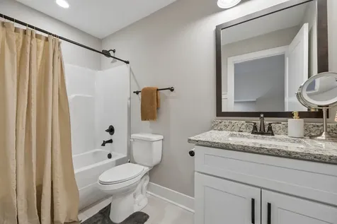 1004 Sycamore Rdg, E Burns TN 37029