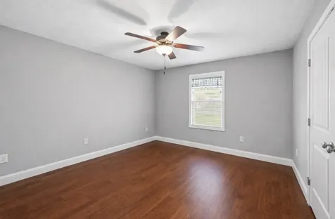 2 Hickman Creek Road, N Hickman TN 38567