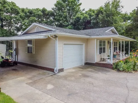 433 Sterling Road Athens TN 37303
