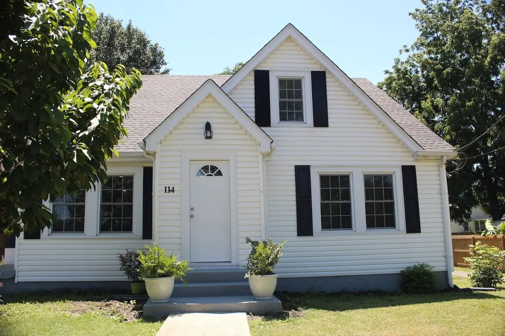 114 Oak Street Mcminnville TN 37110