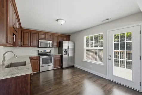 121 Pledge Court La Vergne TN 37086