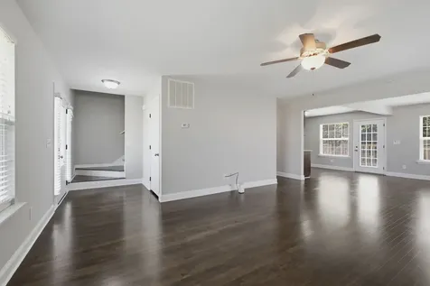 121 Pledge Court La Vergne TN 37086