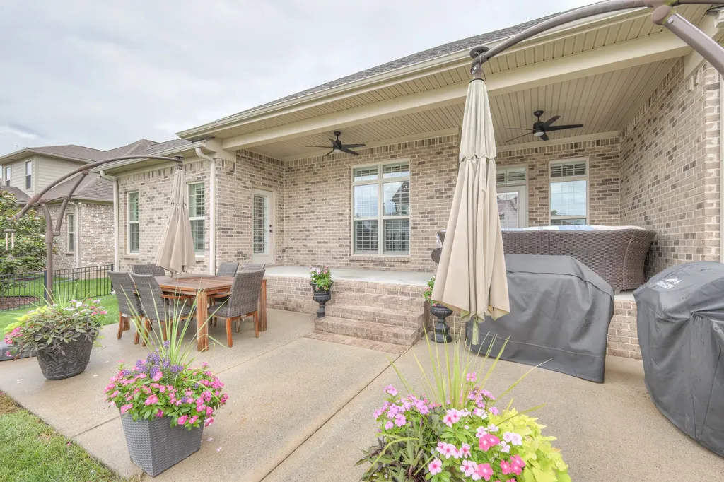 9006 Safe Haven Place Spring Hill TN 37174