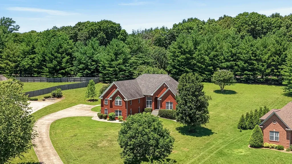 2011 Bryans Park Court Springfield TN 37172