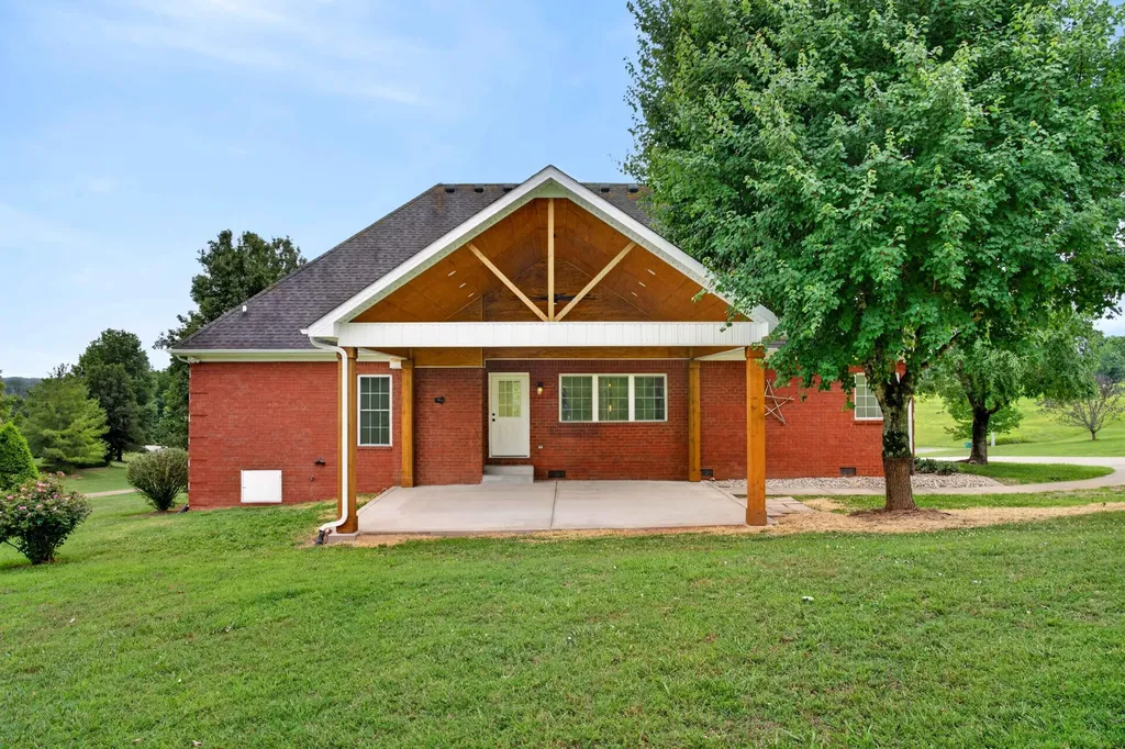 2011 Bryans Park Court Springfield TN 37172