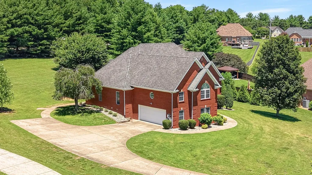 2011 Bryans Park Court Springfield TN 37172