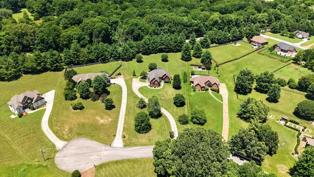 2011 Bryans Park Court Springfield TN 37172