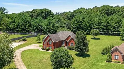 2011 Bryans Park Court Springfield TN 37172