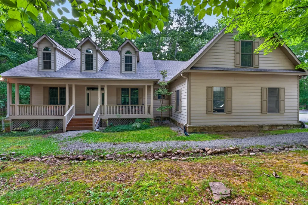 1835 Ridge Cliff Drive Monteagle TN 37356