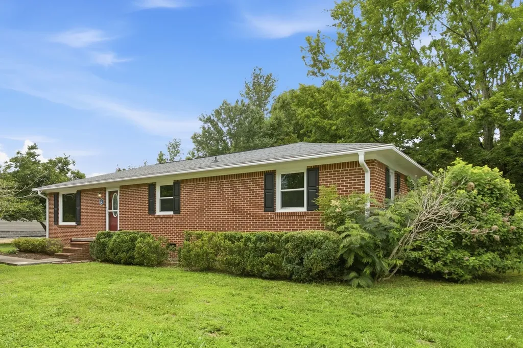 847 Anthony Avenue Smithville TN 37166
