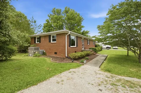 847 Anthony Avenue Smithville TN 37166